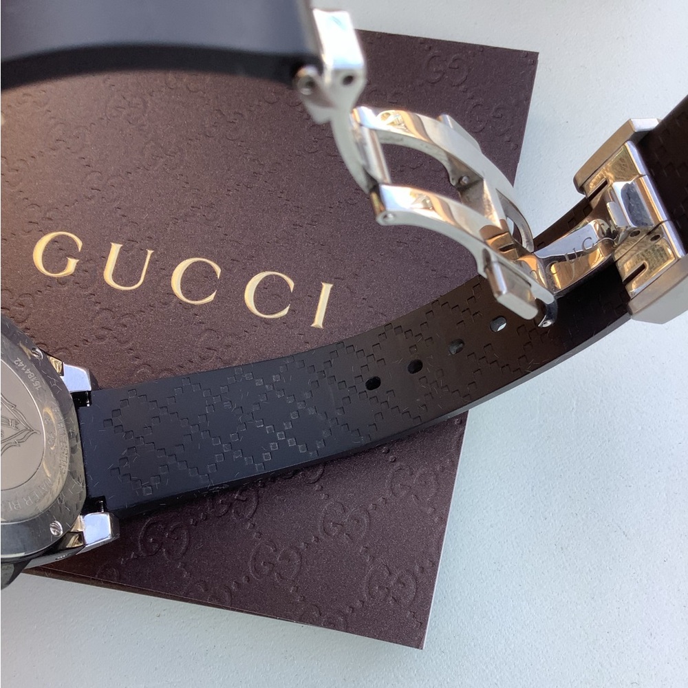 - BIG and BEAUTIFUL GUCCI watch🌟🌟🌟🌟 - Picture 7 of 15